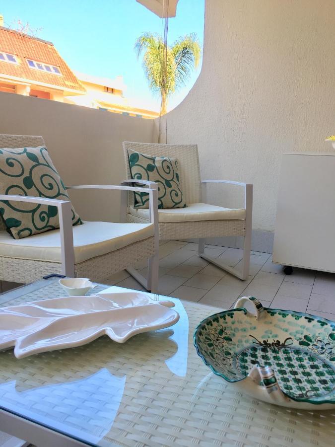 Appartamento Baia degli Dei - Living La Nike Giardini Naxos Esterno foto